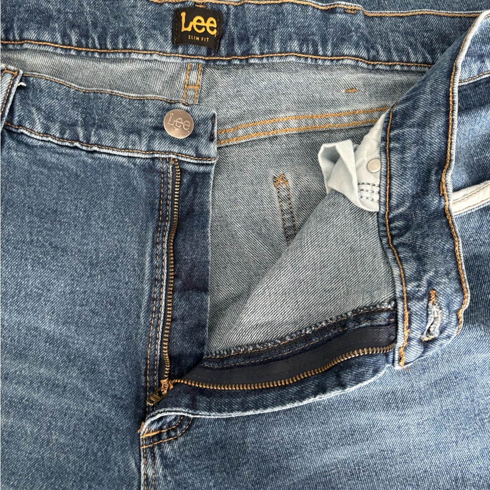 Men’s Lee slim Fit Straight Leg Blue Jeans - Picture 2 of 3